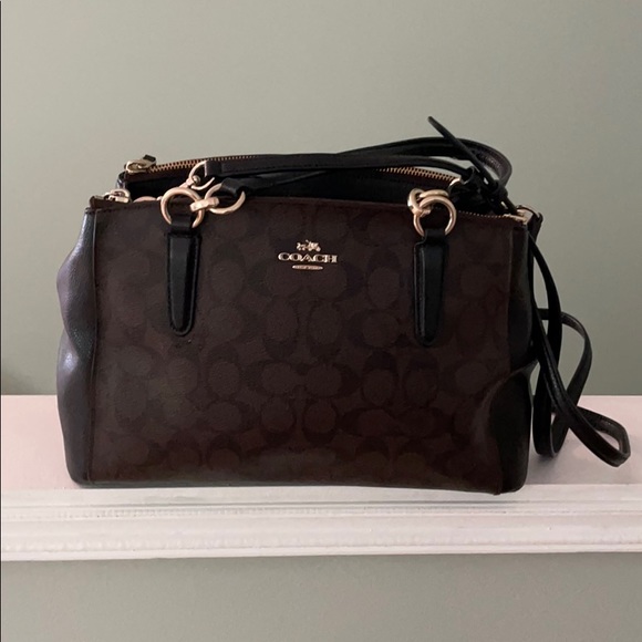 Coach Handbags - Beautiful Coach purse